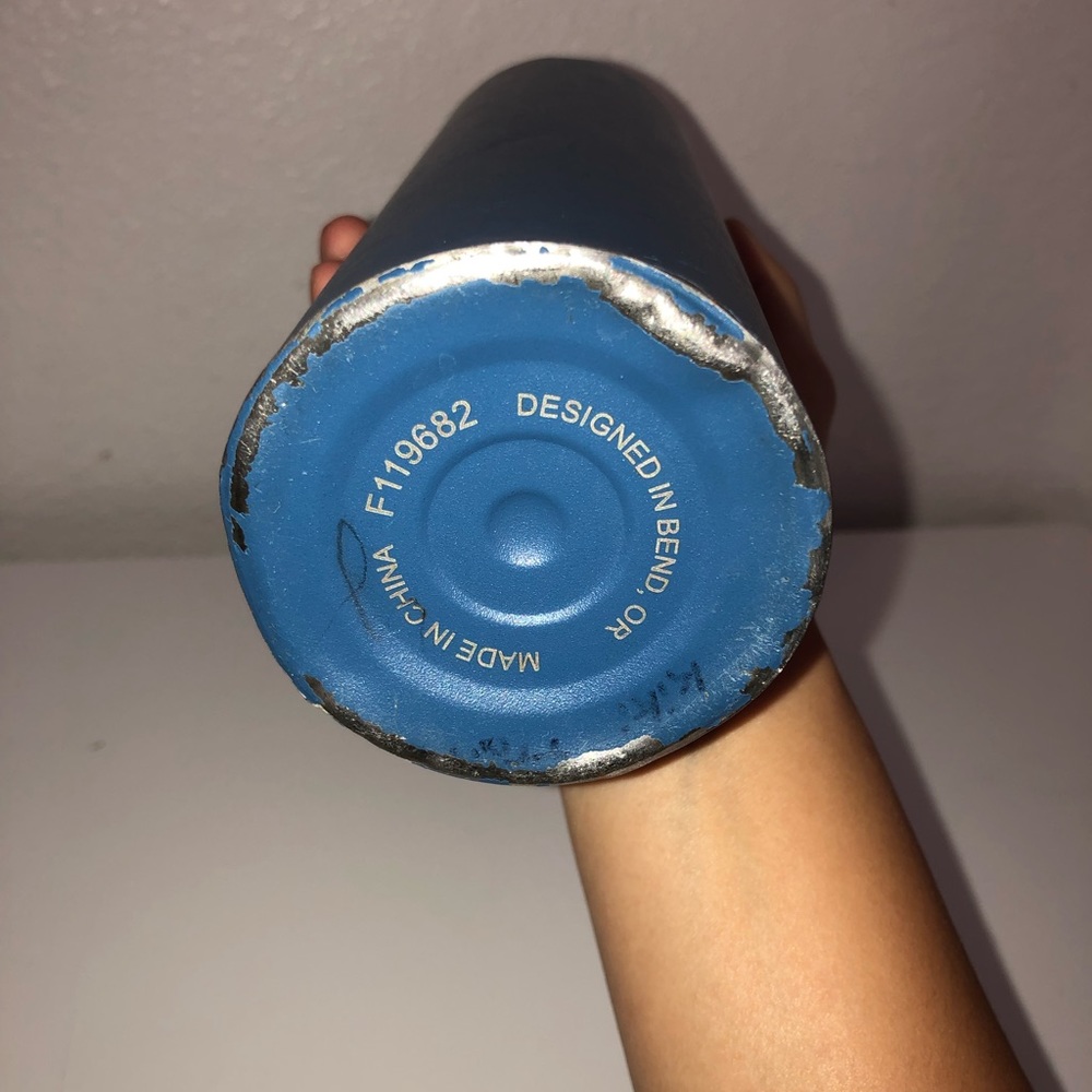 Navy blue hydroflask